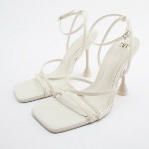 BRAND NEW ZARA 2022 HIGH HEELED STRAP SANDALS